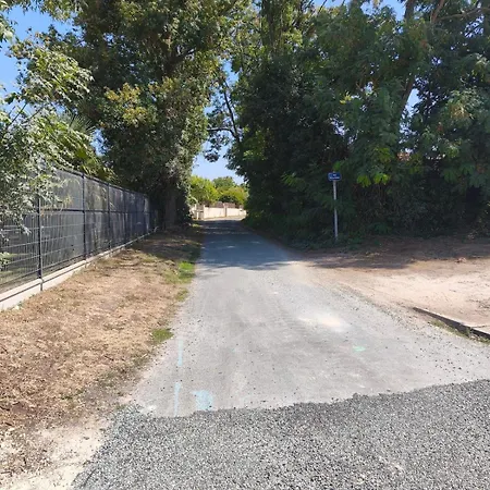 Insolite - Conteneur Amenage * Saint-Laurent-de-la-Prée