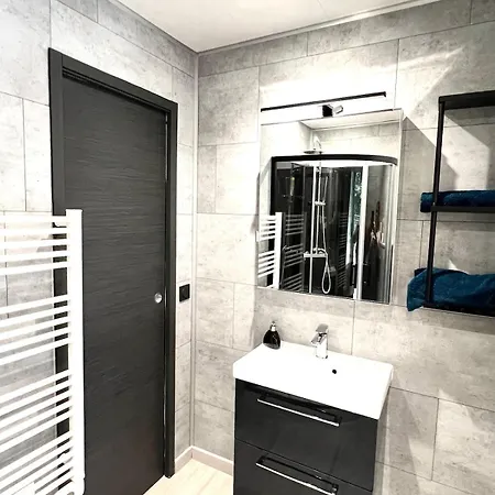 Insolite - Conteneur Amenage Daire *